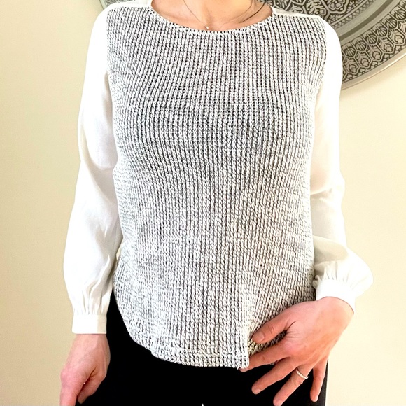 NWT LOFT Knit Blouse - Picture 3 of 3